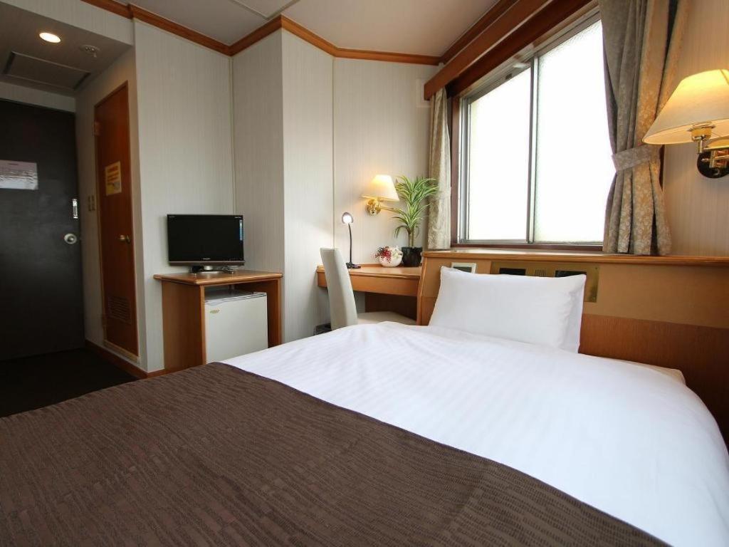 Hotel Livemax Budget Naha Tomarikou Zewnętrze zdjęcie