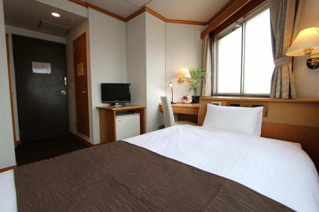 Hotel Livemax Budget Naha Tomarikou Zewnętrze zdjęcie